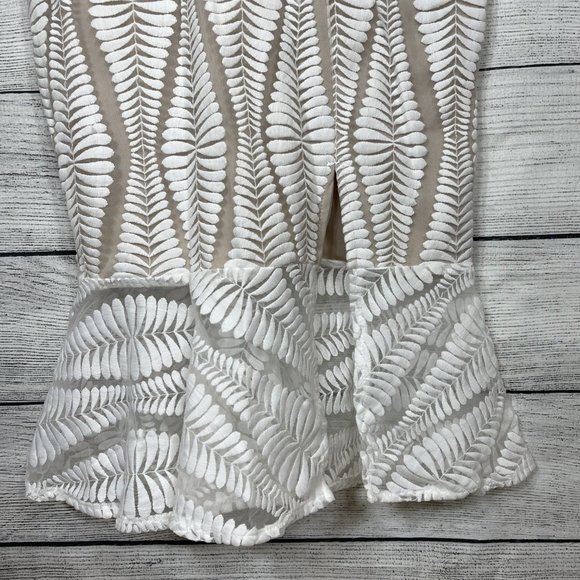 NWT GUESS Embroidered Mesh Sleeveless Sheath Dress Nude White Sz 2 - Picture 6 of 15